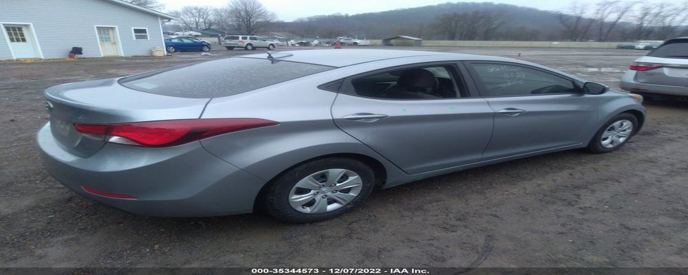 5NPDH4AE0GH763757 2016 HYUNDAI ELANTRA photo no. 4