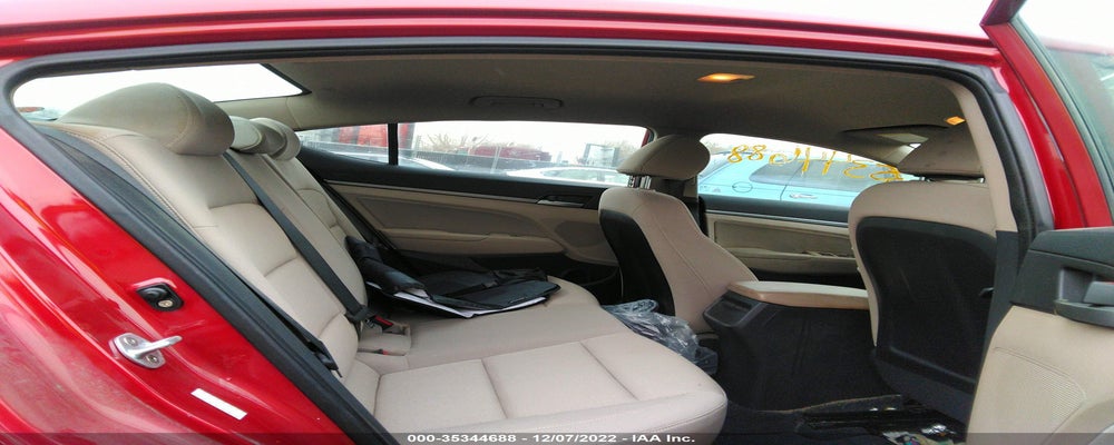 KMHD84LF1HU062086 2017 HYUNDAI ELANTRA photo no. 8
