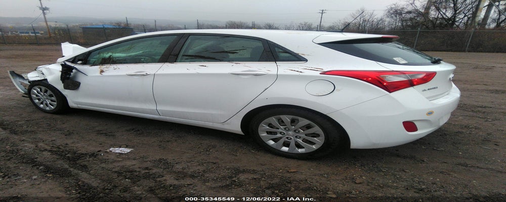 KMHD35LH7HU350037 2017 HYUNDAI ELANTRA GT photo no. 3