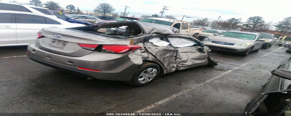 5NPDH4AE8GH714371 2016 HYUNDAI ELANTRA photo no. 4