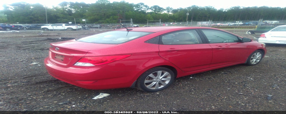 KMHCU4AE8DU273846 2013 HYUNDAI ACCENT photo no. 4