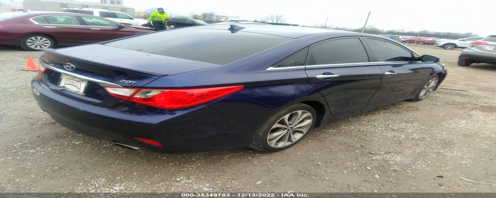 5NPEC4AB3EH856763 2014 HYUNDAI SONATA photo no. 4
