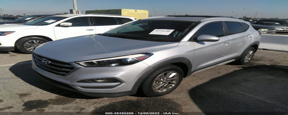 KM8J33A45JU757318 2018 HYUNDAI TUCSON photo no. 2