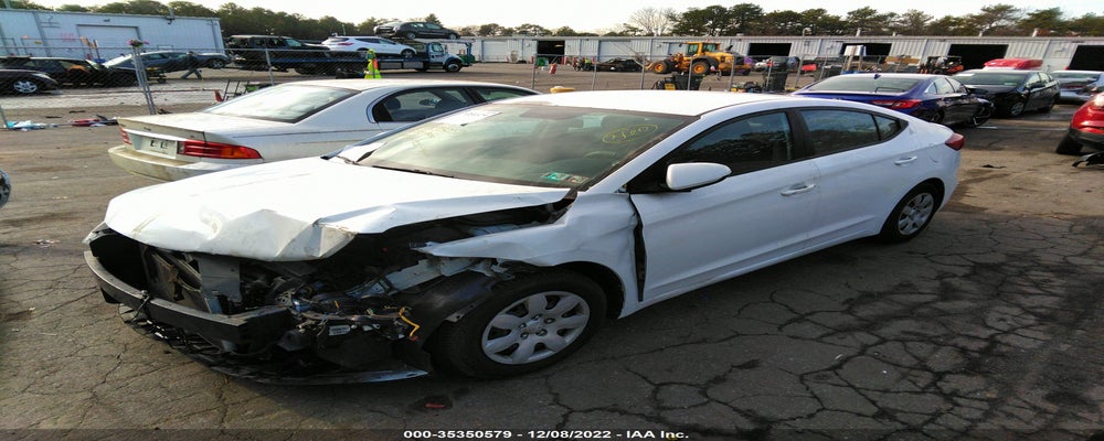 5NPD74LF8JH278301 2018 HYUNDAI ELANTRA photo no. 2