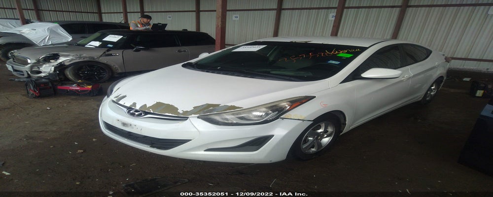 5NPDH4AE8EH521912 2014 HYUNDAI ELANTRA photo no. 2