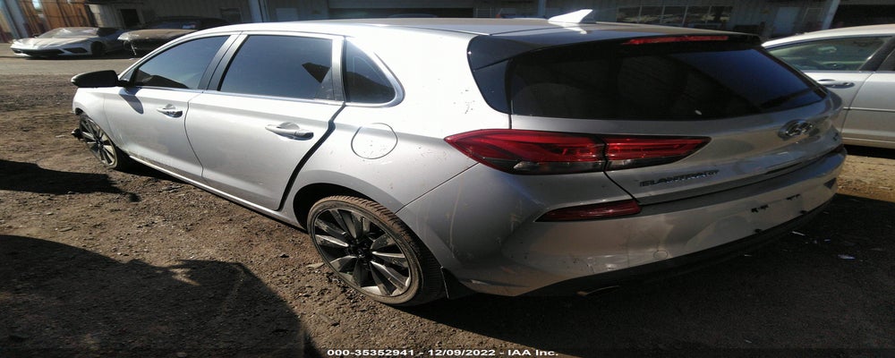 KMHH55LCXJU036890 2018 HYUNDAI ELANTRA GT photo no. 3