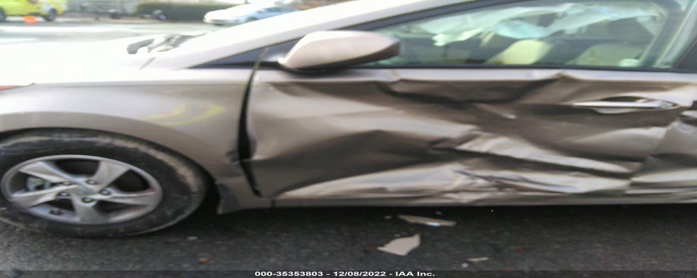 5NPDH4AE8FH582808 2015 HYUNDAI ELANTRA photo no. 6