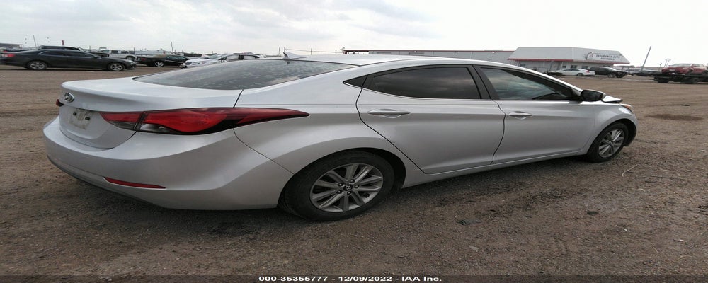 5NPDH4AE6FH597582 2015 HYUNDAI ELANTRA photo no. 4