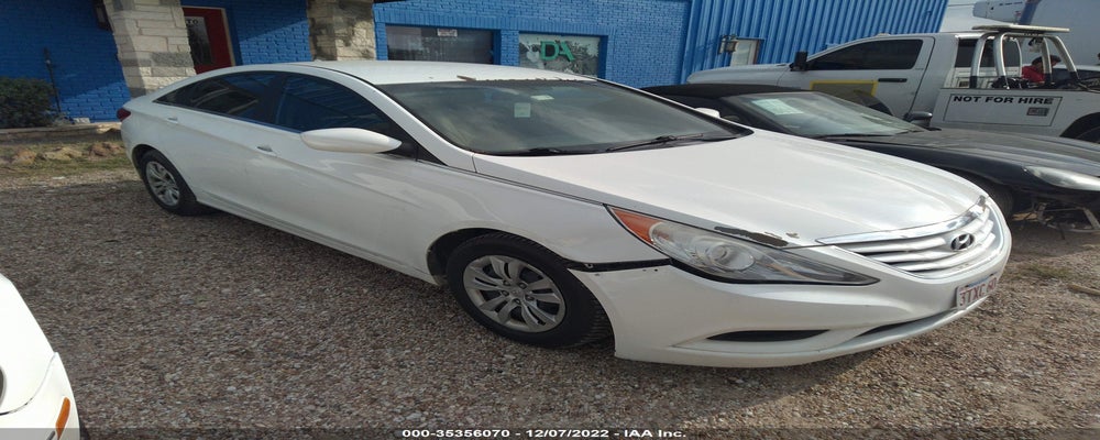 5NPEB4AC4BH006888 2011 HYUNDAI SONATA photo no. 12