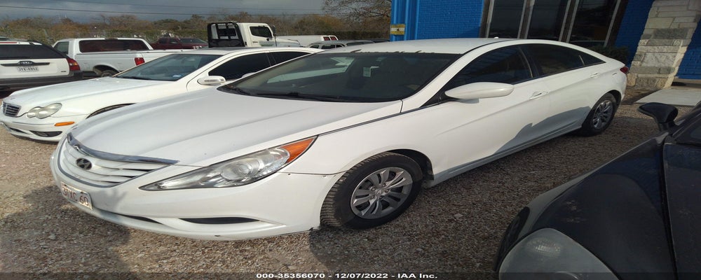 5NPEB4AC4BH006888 2011 HYUNDAI SONATA photo no. 2