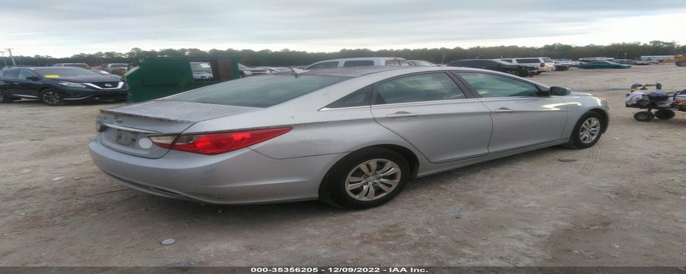 5NPEB4ACXBH248584 2011 HYUNDAI SONATA photo no. 4