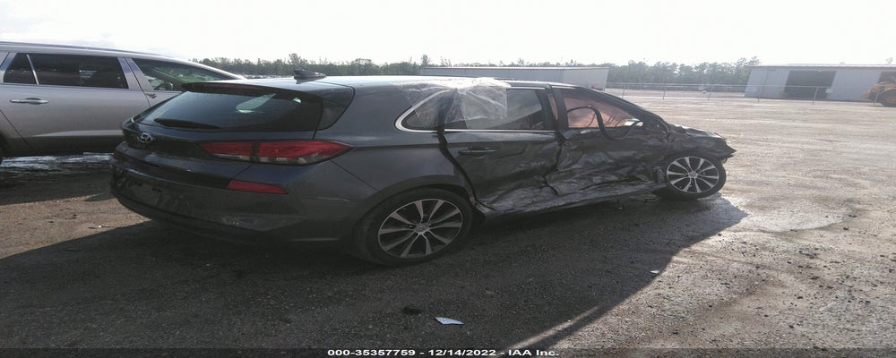 KMHH35LE9JU023538 2018 HYUNDAI ELANTRA GT photo no. 4
