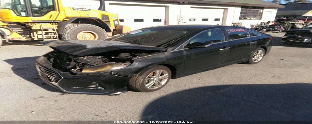 5NPE34AF2JH611143 2018 HYUNDAI SONATA photo no. 2