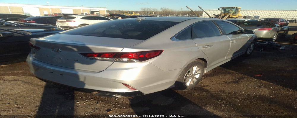 5NPE24AF6JH601394 2018 HYUNDAI SONATA photo no. 4