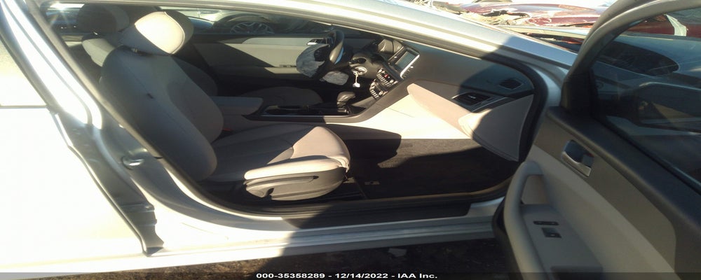 5NPE24AF6JH601394 2018 HYUNDAI SONATA photo no. 5