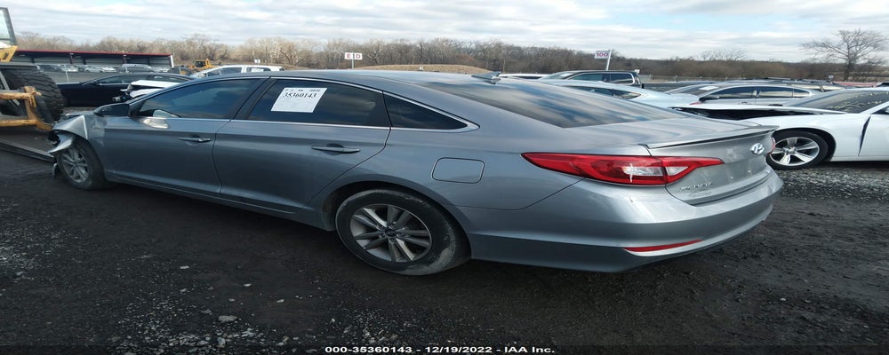 5NPE24AF6HH456030 2017 HYUNDAI SONATA photo no. 3