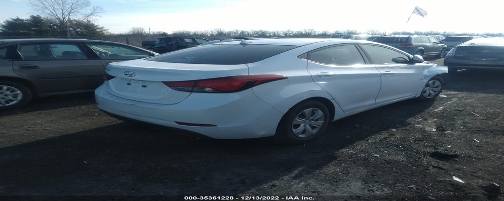 5NPDH4AE5GH726333 2016 HYUNDAI ELANTRA photo no. 4