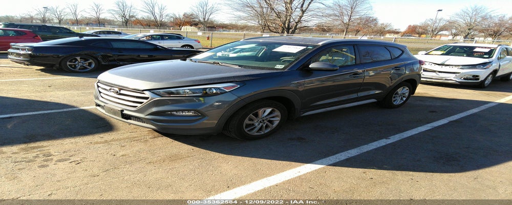KM8J3CA42HU574954 2017 HYUNDAI TUCSON photo no. 2
