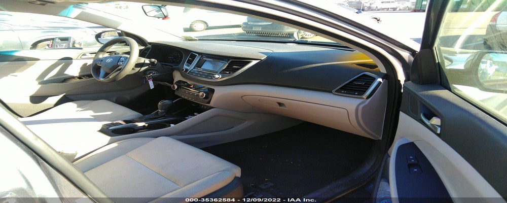 KM8J3CA42HU574954 2017 HYUNDAI TUCSON photo no. 5