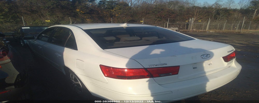 5NPET4AC0AH585132 2010 HYUNDAI SONATA photo no. 3