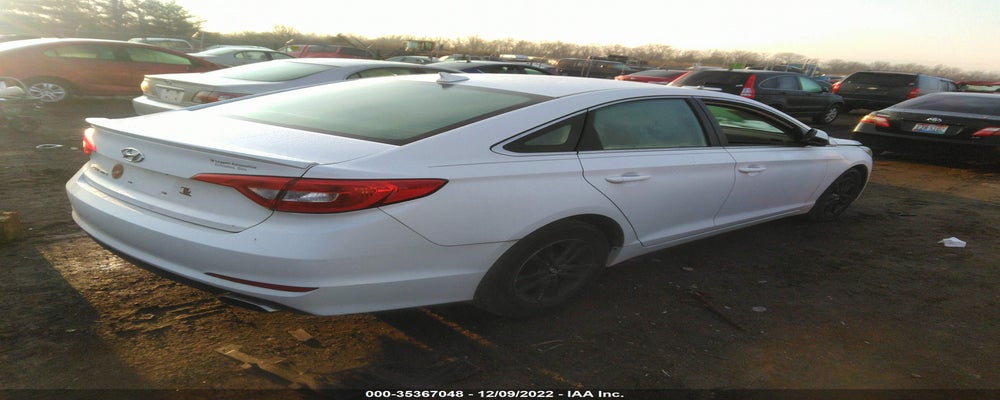 5NPE24AF6FHO15592 2015 HYUNDAI SONATA photo no. 4