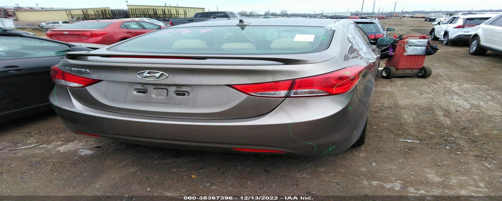 5NPDH4AE0DH300769 2013 HYUNDAI ELANTRA photo no. 4