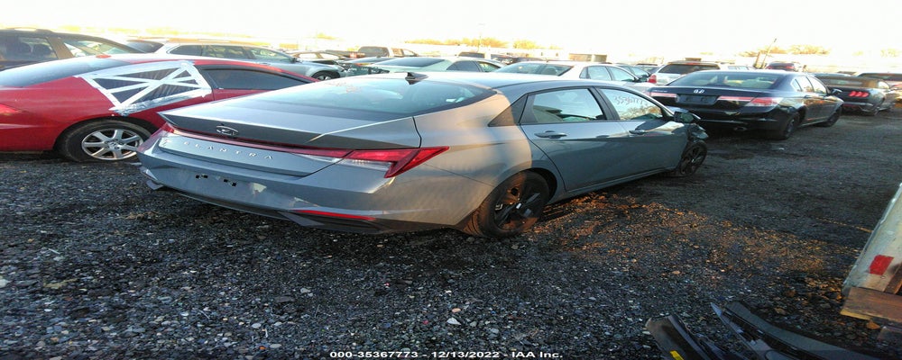 KMHLM4AG6NU245126 2022 HYUNDAI ELANTRA photo no. 4