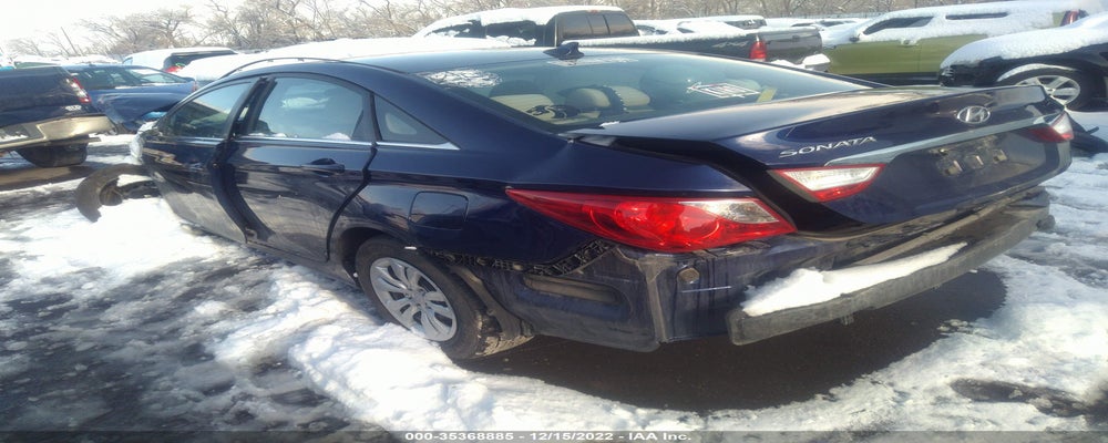 5NPEB4AC7BH040372 2011 HYUNDAI SONATA photo no. 3