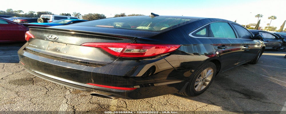 5NPE24AF2FH180460 2015 HYUNDAI SONATA photo no. 4