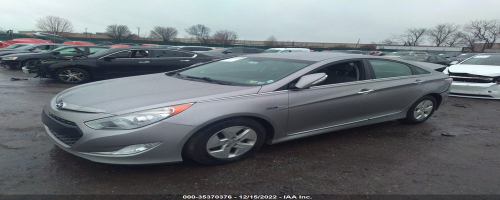 KMHEC4A46BA006139 2011 HYUNDAI SONATA photo no. 2