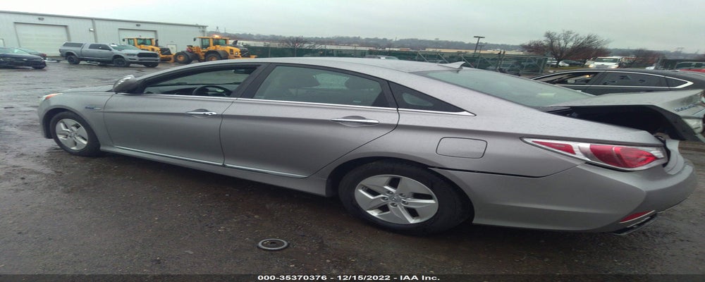 KMHEC4A46BA006139 2011 HYUNDAI SONATA photo no. 3
