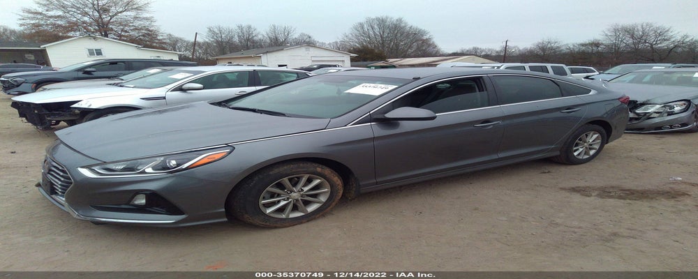 5NPE24AF5JH714477 2018 HYUNDAI SONATA photo no. 2
