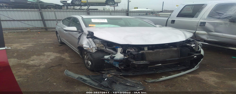 KMHD84LF0JU461092 2018 HYUNDAI ELANTRA photo no. 3