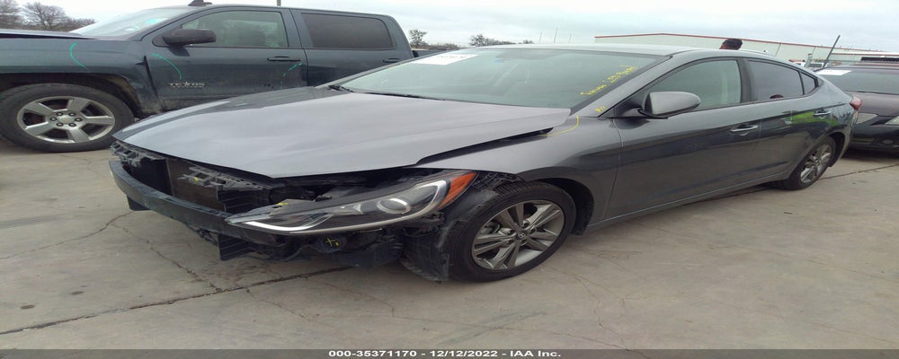 5NPD84LF2JH296144 2018 HYUNDAI ELANTRA photo no. 2