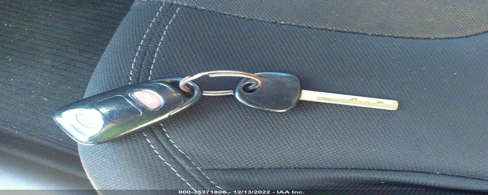 KMHTC6AD3CU065197 2012 HYUNDAI VELOSTER photo no. 11