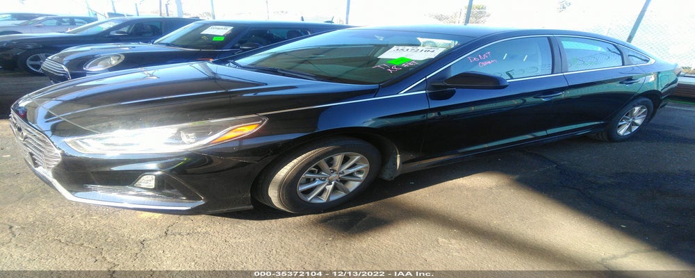 5NPE24AF4JH695856 2018 HYUNDAI SONATA photo no. 2