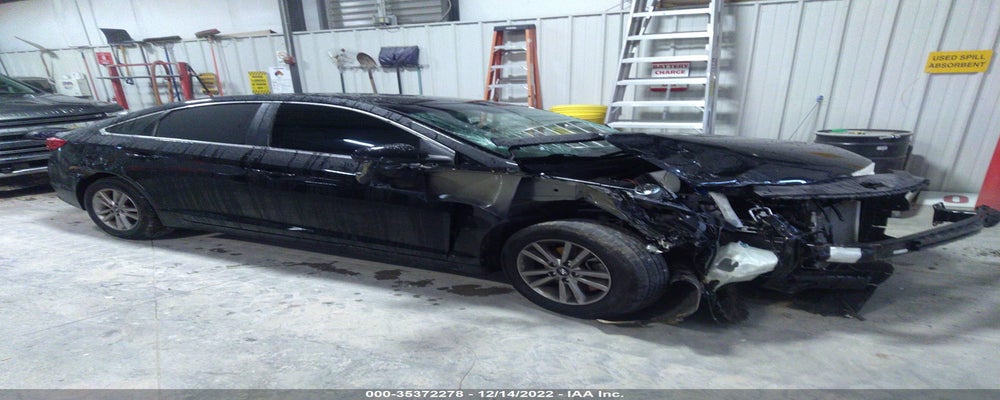 5NPE24AF3FH227589 2015 HYUNDAI SONATA photo no. 1