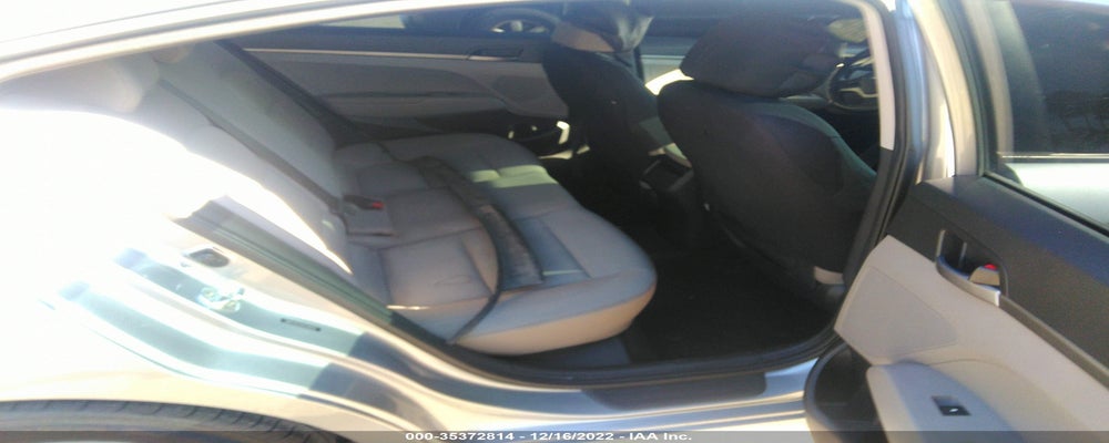 5NPD74LF6HH208256 2017 HYUNDAI ELANTRA photo no. 8