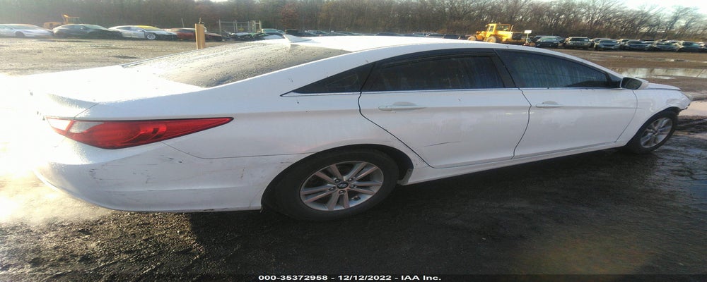 5NPEB4AC2BH017422 2011 HYUNDAI SONATA photo no. 4
