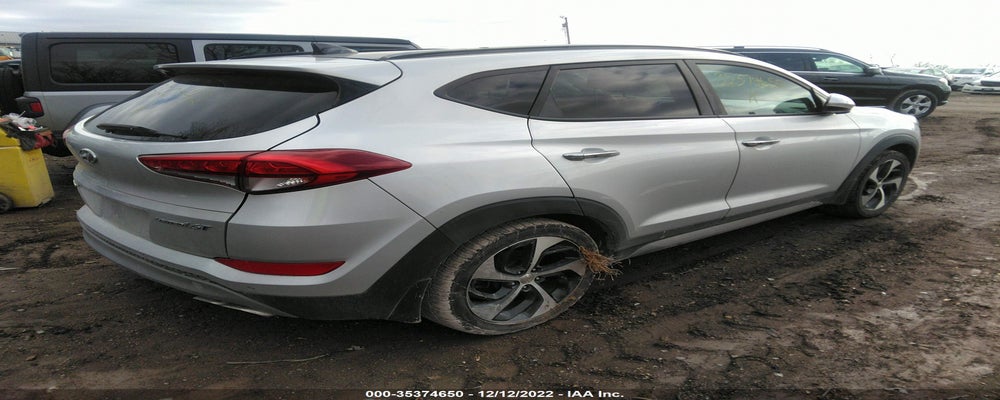 KM8J33A21HU320442 2017 HYUNDAI TUCSON photo no. 4