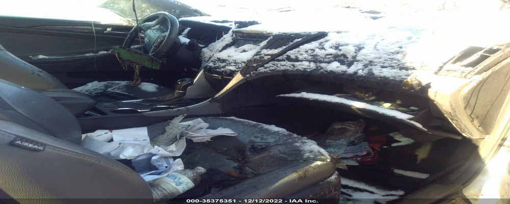 5NPEC4AC9BH261808 2011 HYUNDAI SONATA photo no. 5
