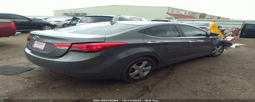 5NPDH4AEXDH261799 2013 HYUNDAI ELANTRA photo no. 4