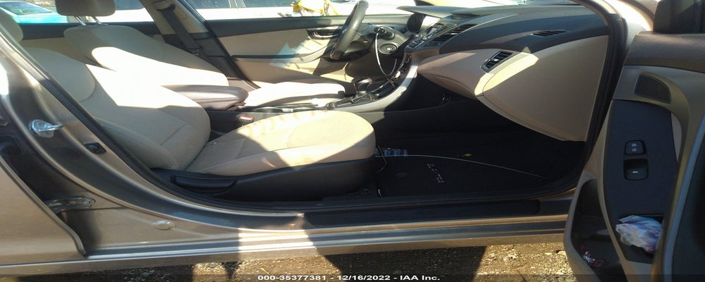 5NPDH4AE8EH539827 2014 HYUNDAI ELANTRA photo no. 5