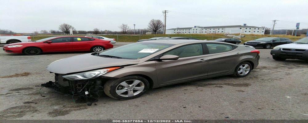 5NPDH4AE3DH288441 2013 HYUNDAI ELANTRA photo no. 2