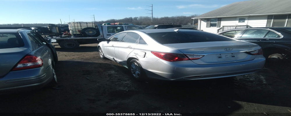 5NPEB4AC9DH564089 2013 HYUNDAI SONATA photo no. 3