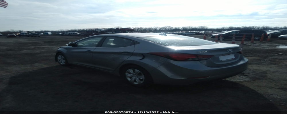 5NPDH4AE7GH784184 2016 HYUNDAI ELANTRA photo no. 3