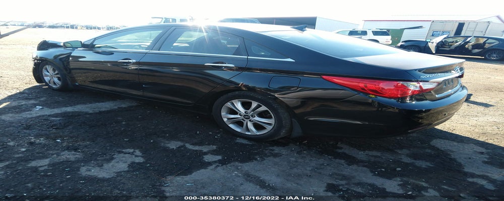 5NPEC4AC7BH126777 2011 HYUNDAI SONATA photo no. 3