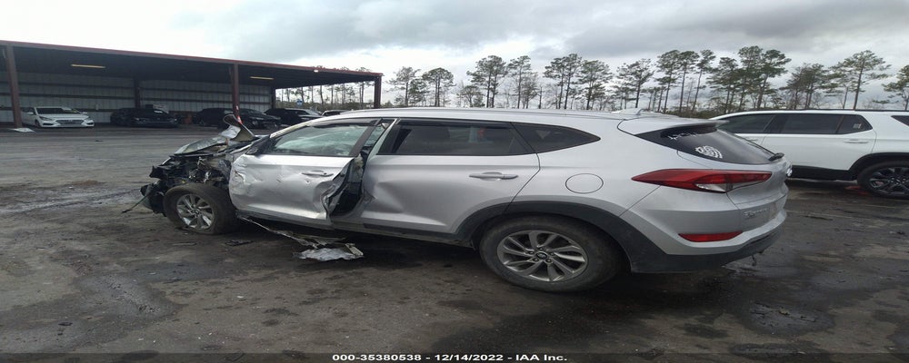 KM8J3CA46JU708371 2018 HYUNDAI TUCSON photo no. 3