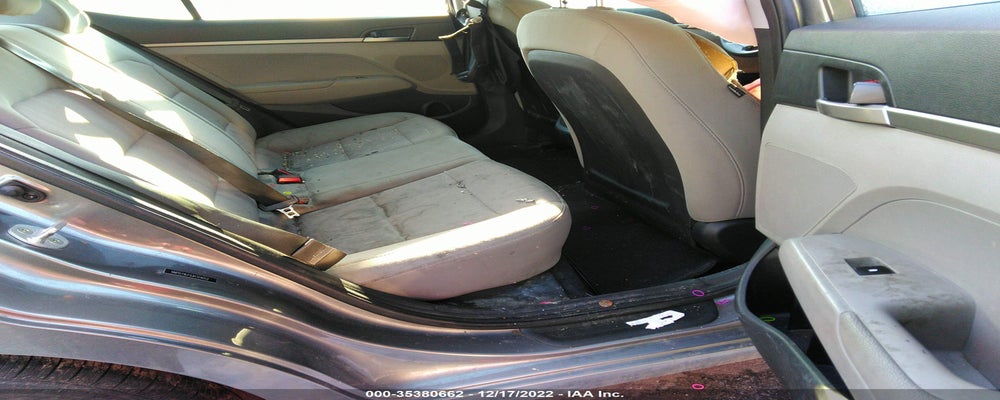 5NPD74LF0JH319052 2018 HYUNDAI ELANTRA photo no. 8