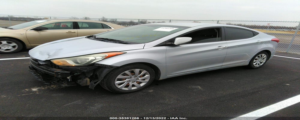 5NPDH4AE4BH026196 2011 HYUNDAI ELANTRA photo no. 2